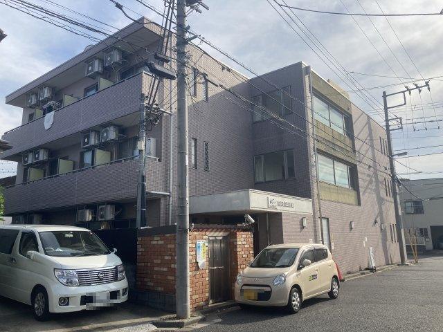 国府台三番館の外観