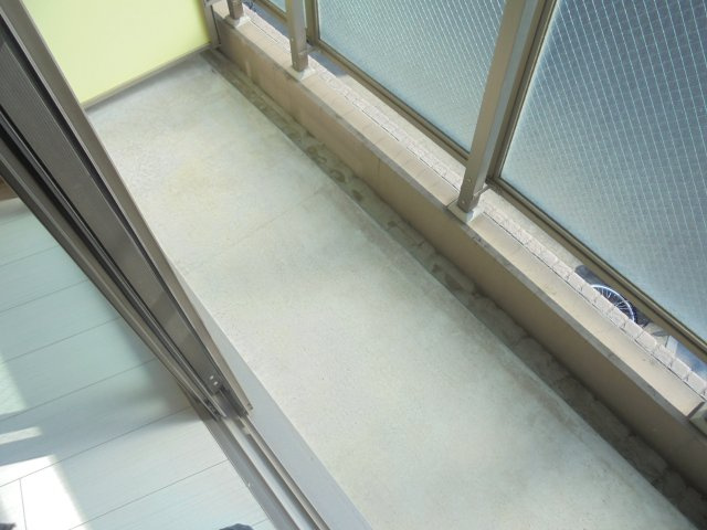 国府台三番館のバルコニー