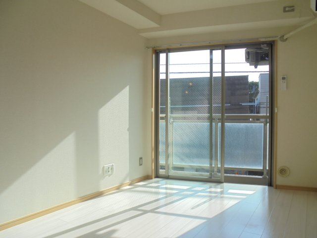 国府台三番館のその他
