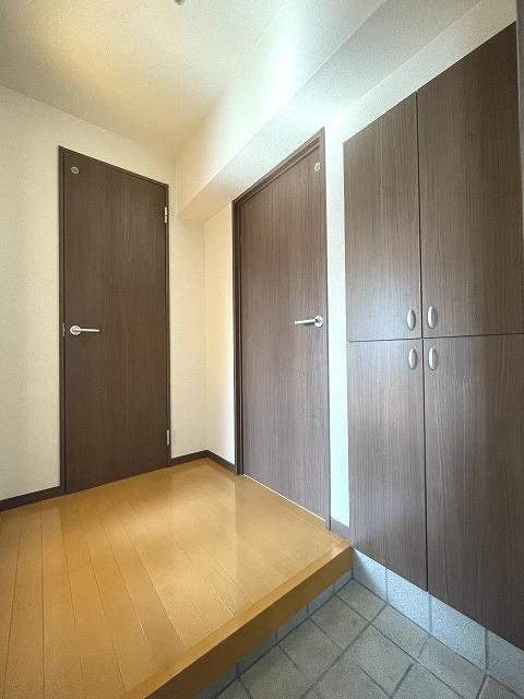 DSタワー平尾駅前レジデンスの玄関|DSタワー平尾駅前レジデンス（1LDK）