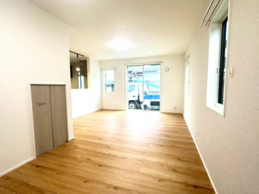 篠ケ瀬町897-4新築戸建の内装