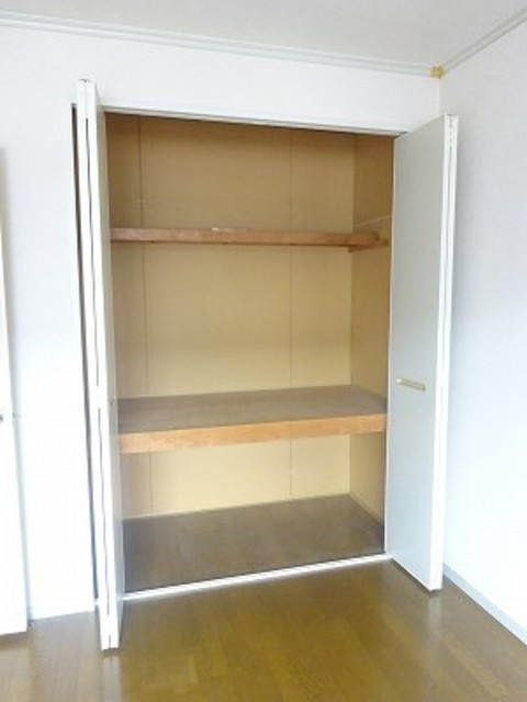 アーバンライフ津福【10,000円キャッシュバック対象物件】の収納|便利な収納スペースです