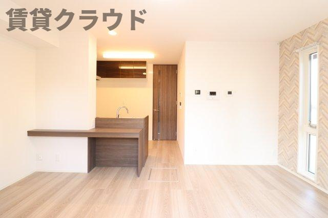 TORISIA　Nの居間・リビング|横長のLDKは明るく開放的♪2面採光の温かい雰囲気♪