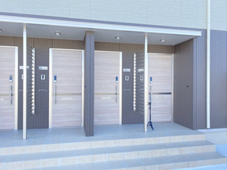 【エントランス】 | アビタシオンプリュネⅡ