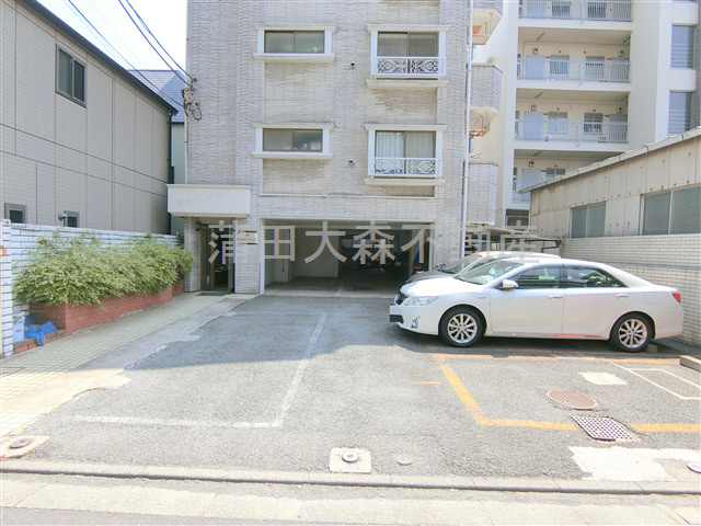 レジディス大森@仲介手数料最大無料の駐車場