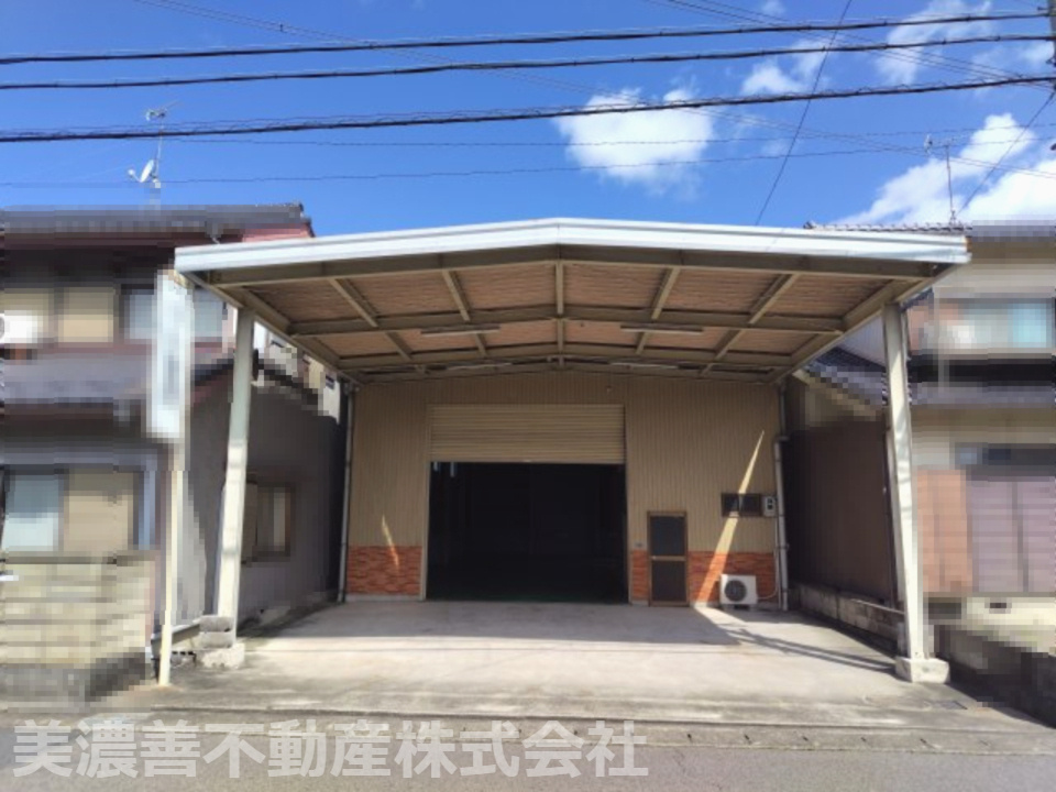 ６１７５３　岐阜市鏡島南1丁目倉庫の外観