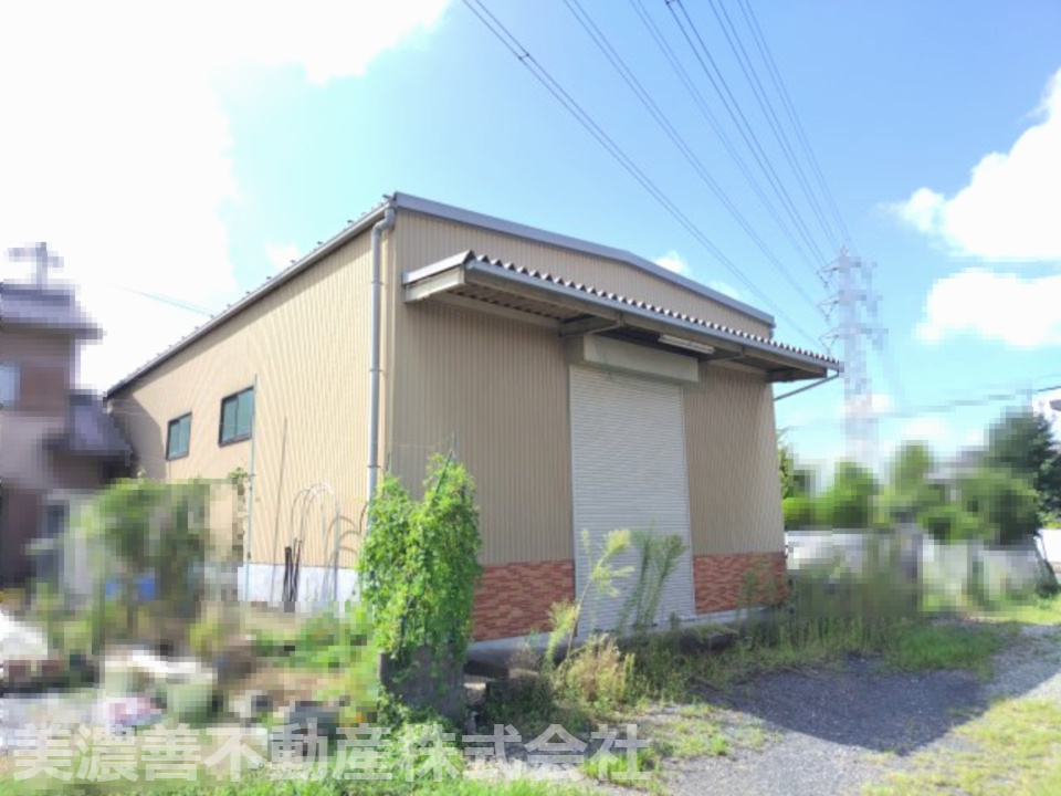 ６１７５３　岐阜市鏡島南1丁目倉庫の外観