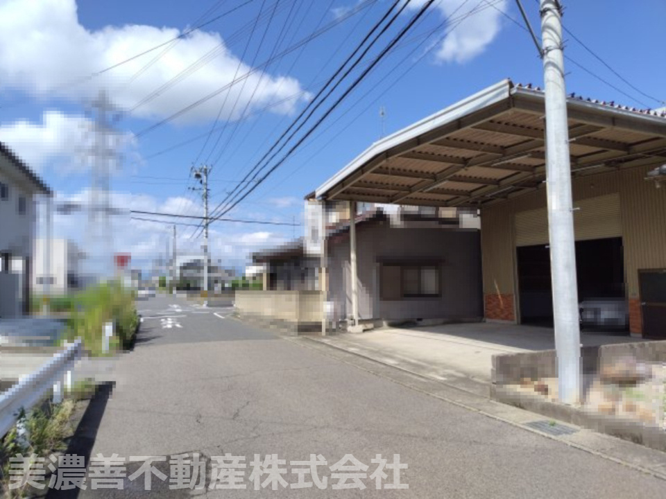 ６１７５３　岐阜市鏡島南1丁目倉庫の外観