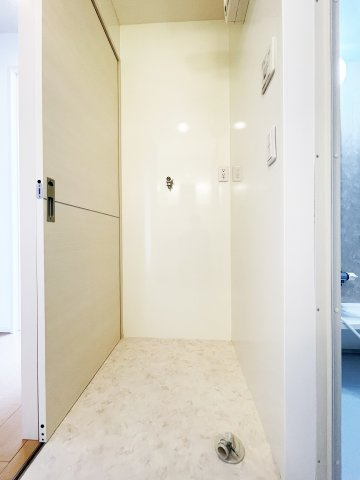 シャイン　クレール　B棟の玄関