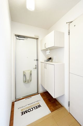 シャイン　クレール　B棟の玄関