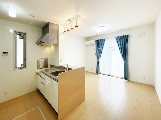 シャイン　クレール　B棟の居間・リビング