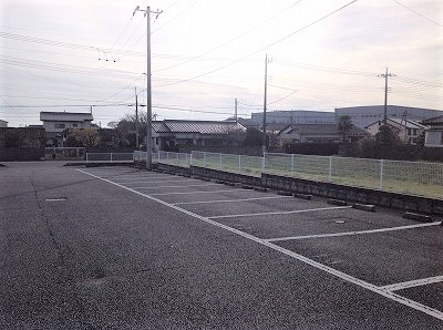 レオパレスSEIZANSOUの駐車場|画像6