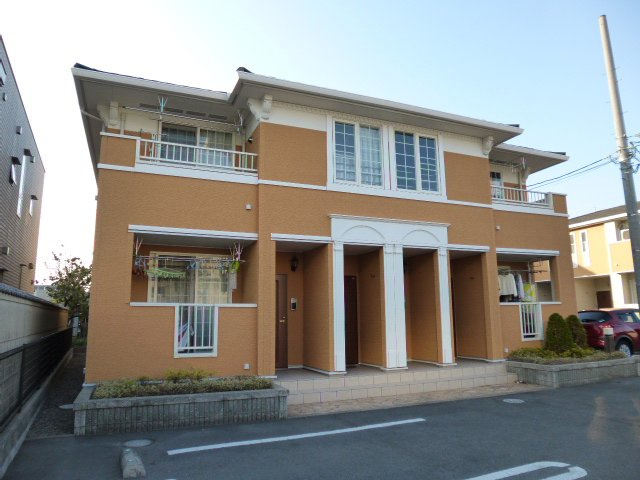 倉敷市白楽町のアパートの外観