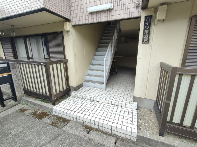ハイツ東岩槻のエントランス