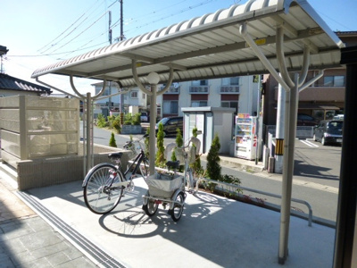 【その他共用部分】 | プレヴェール笹沖Ｂ | 自転車置き場