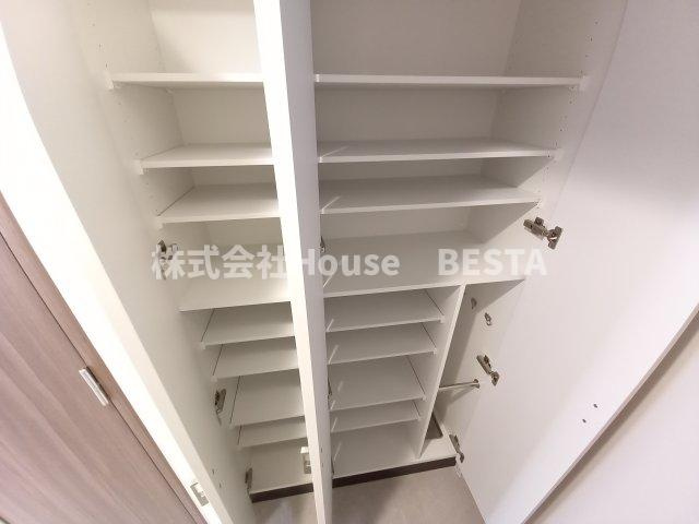 エステムコート新神戸Ⅱ駅前山手の収納