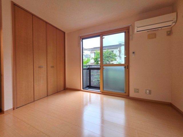 【寝室】 | 洋室