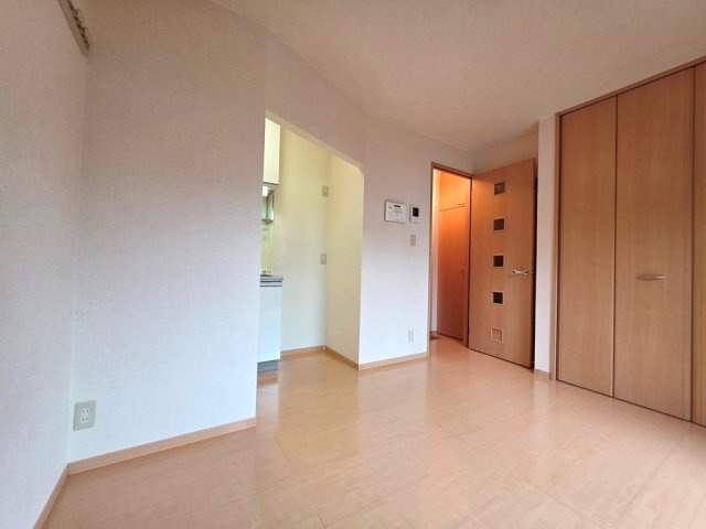 【居間・リビング】 | 洋室