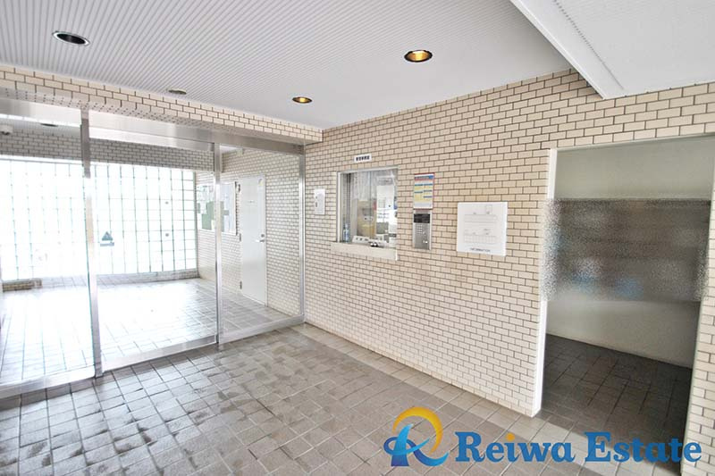 茅ヶ崎ガーデンハウス16のエントランス