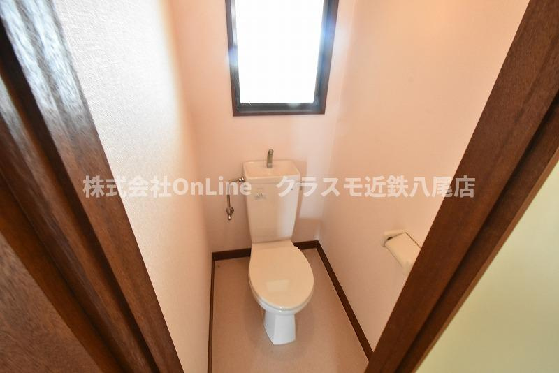 八尾市東山本新町１丁目の賃貸マンションのトイレ