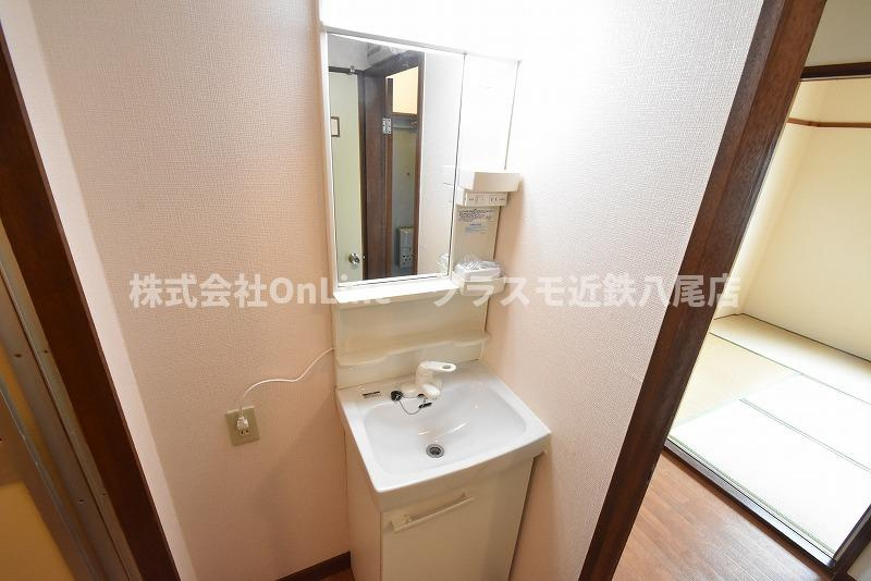 八尾市東山本新町１丁目の賃貸マンションの独立洗面台