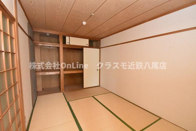 八尾市東山本新町１丁目の賃貸マンションの和室