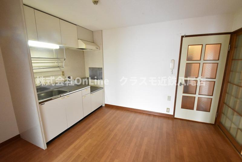 八尾市東山本新町１丁目の賃貸マンションの居間・リビング