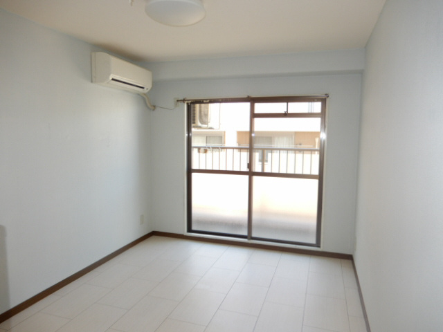 ルミエール有瀬の居間・リビング