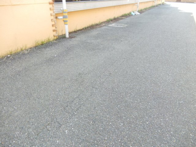 ルミエール有瀬の駐車場