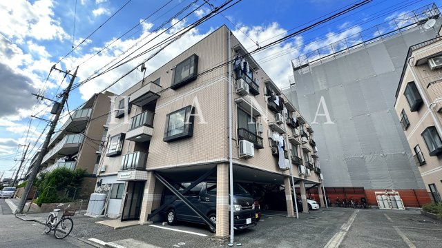 ジェネラスコートの外観