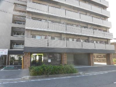 グランレブリー太秦天神川の外観