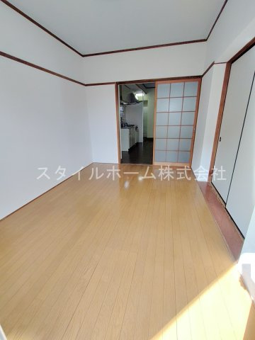 【居間・リビング】 | 山中荘　A