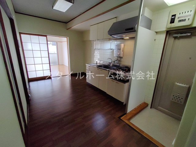 【居間・リビング】 | 山中荘　A