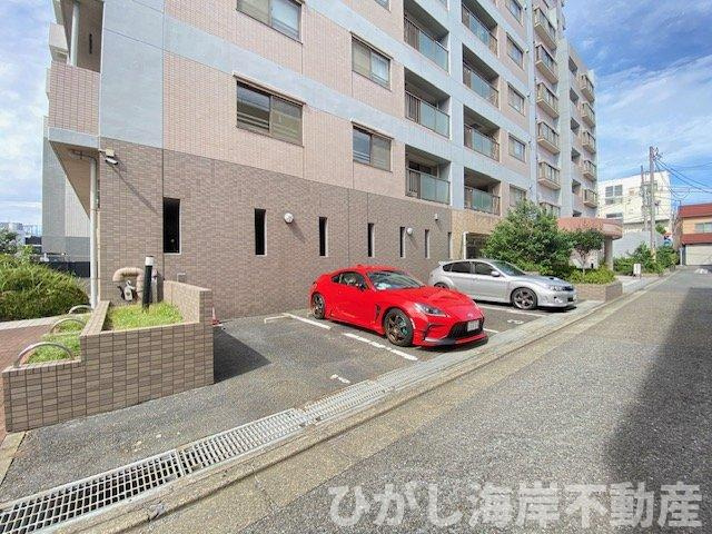 ライオンズシティ平塚の駐車場|敷地内駐車場