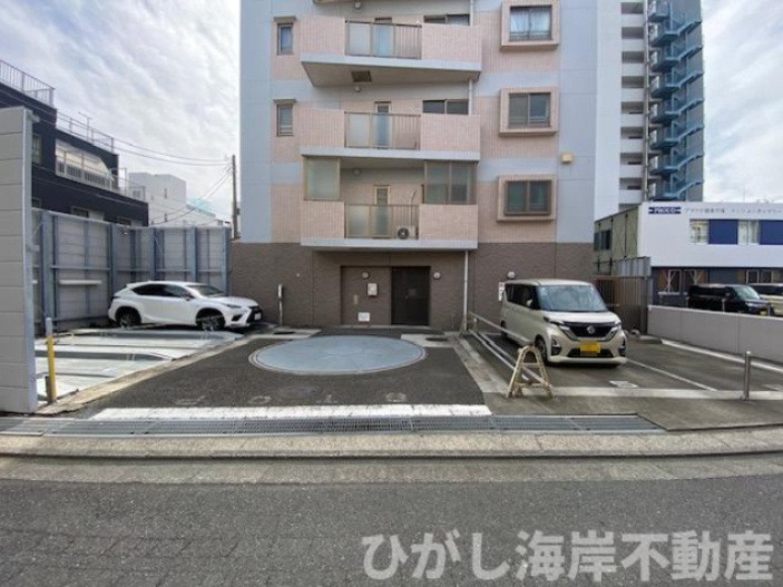 ライオンズシティ平塚の駐車場|敷地内駐車場