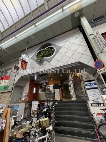 ドゥマン梅田の外観|おしゃれな外観です