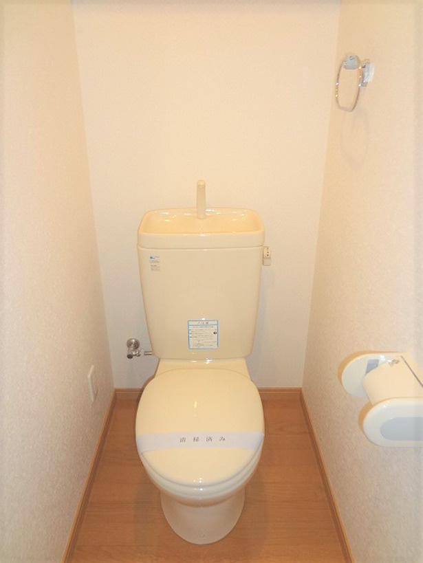 サンフィールド2のトイレ|落ち着いたトイレです