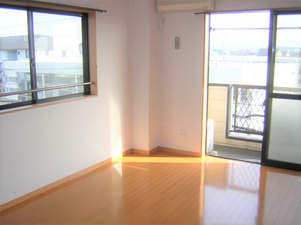 サンフィールド2の居間・リビング|居間です