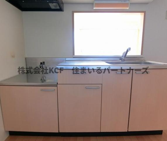 ヴィラージュⅢのキッチン|コンパクトなキッチンで掃除もラクラク