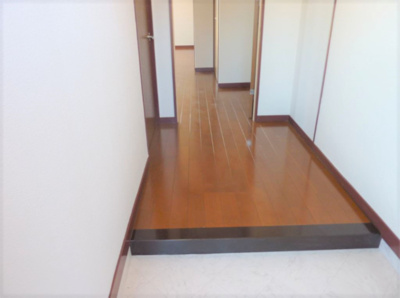 【玄関】 | 近藤コーポ | ゆったりとした玄関です