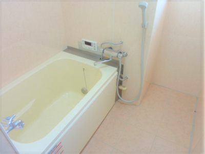 【浴室】 | 近藤コーポ | ゆったり過ごせるお風呂です