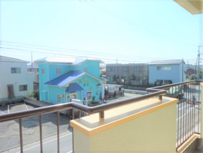 【バルコニー】 | 近藤コーポ | 外からの目が気にならないバルコニーで洗濯物が干せます