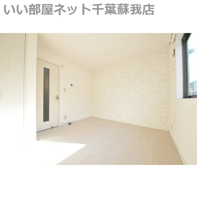 フォレストツインハウスⅡ A棟の寝室|洋室6.1帖のお部屋です♪