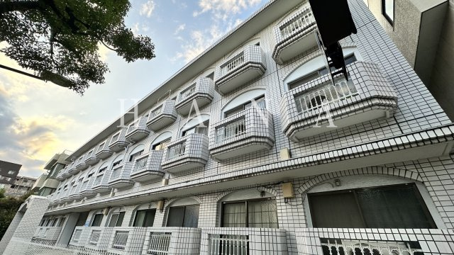 ドミール武蔵台の外観