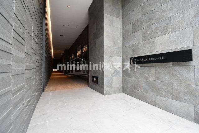 コンフォリア北堀江１丁目のエントランス