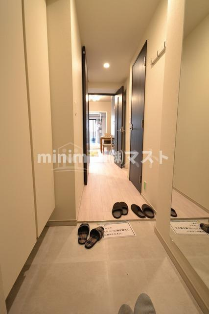 コンフォリア北堀江１丁目の玄関