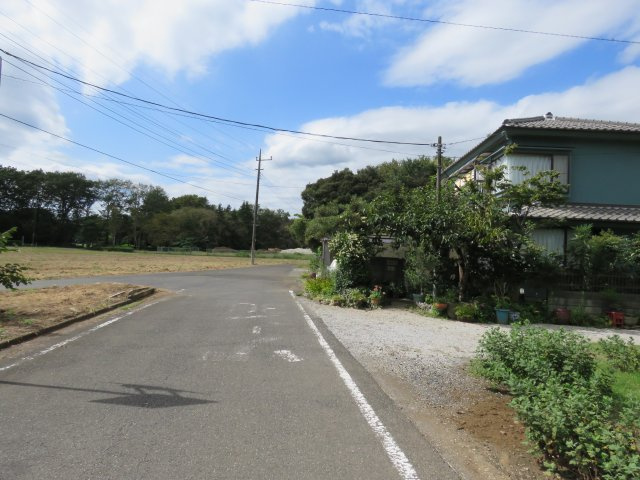川越市かすみ野売地の前面道路含む現地写真