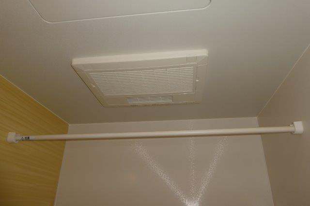 カーサ・ミニヨンの浴室|浴室乾燥機