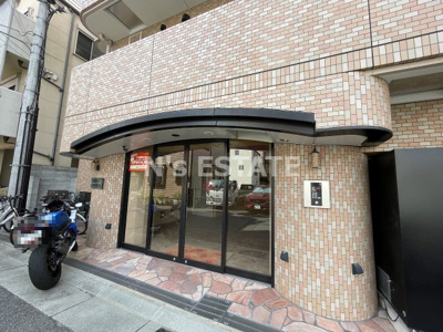 【エントランス】 | ロイヤル三ッ星Ⅲ