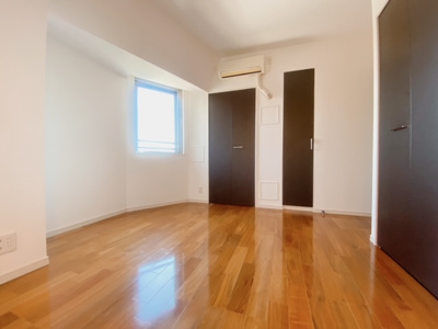 【寝室】 | グローリオ三軒茶屋